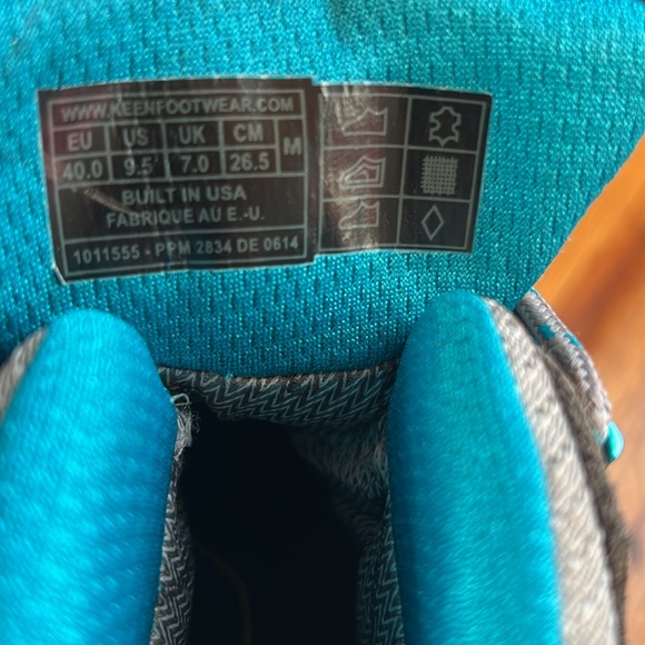 NWOT Keen Mid WP Hiking Boots Shoes Womens size L9 R9.5  🥳 Host Pick 🥳 - Picture 7 of 16